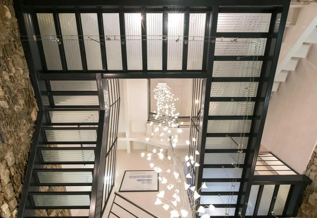 Banque Tarneaud Grand Ouest Escalier Bas