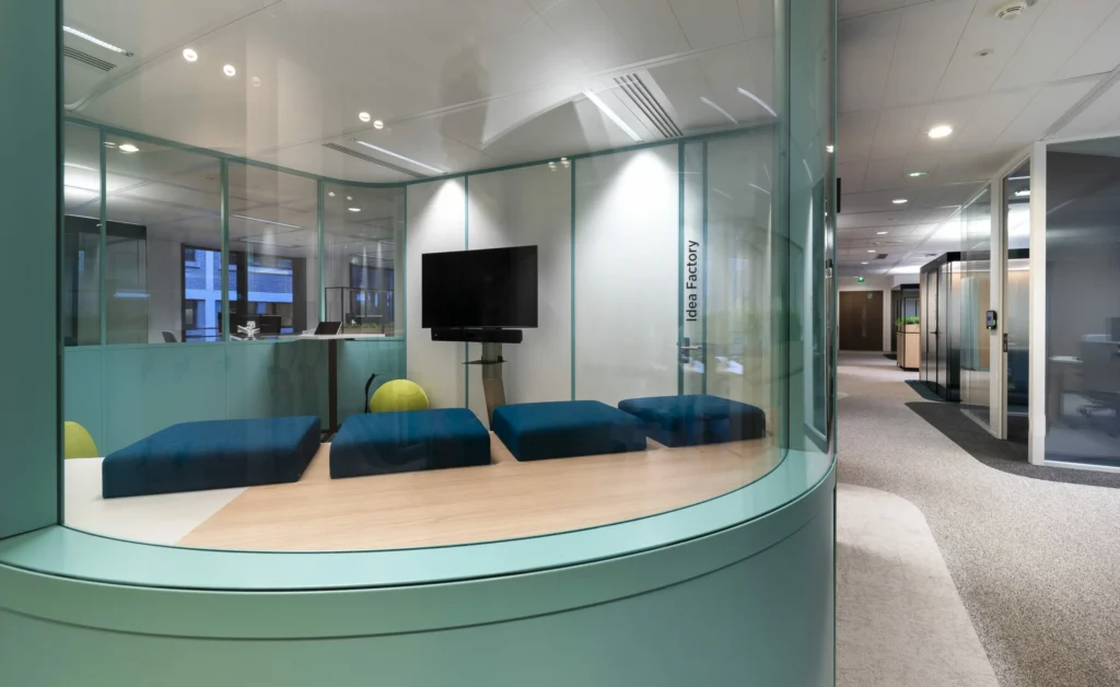 Mobilier Credit Agricole Montrouge
