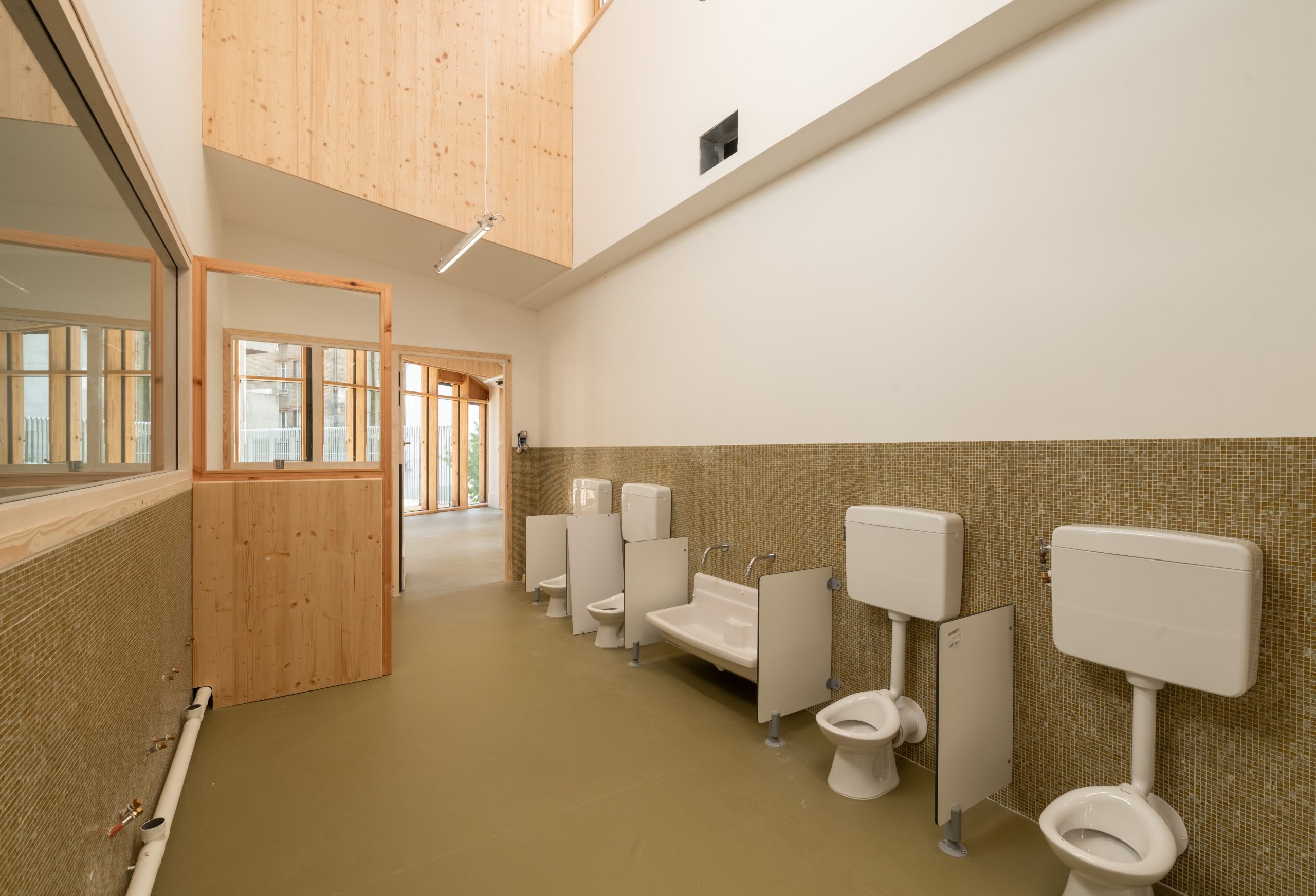 Creche Lefebvre Paris Toilettes