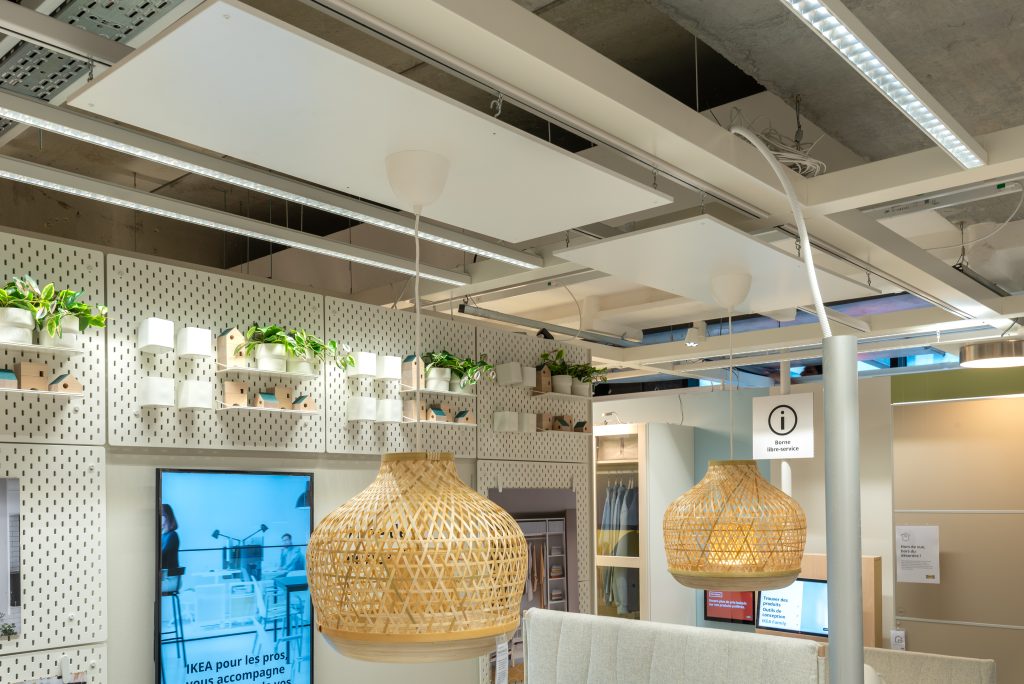 Détail des finitions et du mobilier dans l’atelier IKEA Paris réalisé par L2A Agencement
