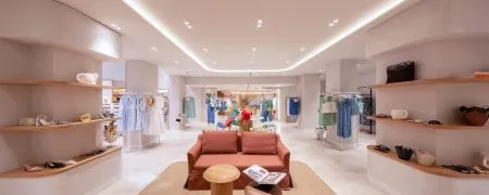 Vue intérieure du flagship Mango Opéra rénové boulevard des Capucines