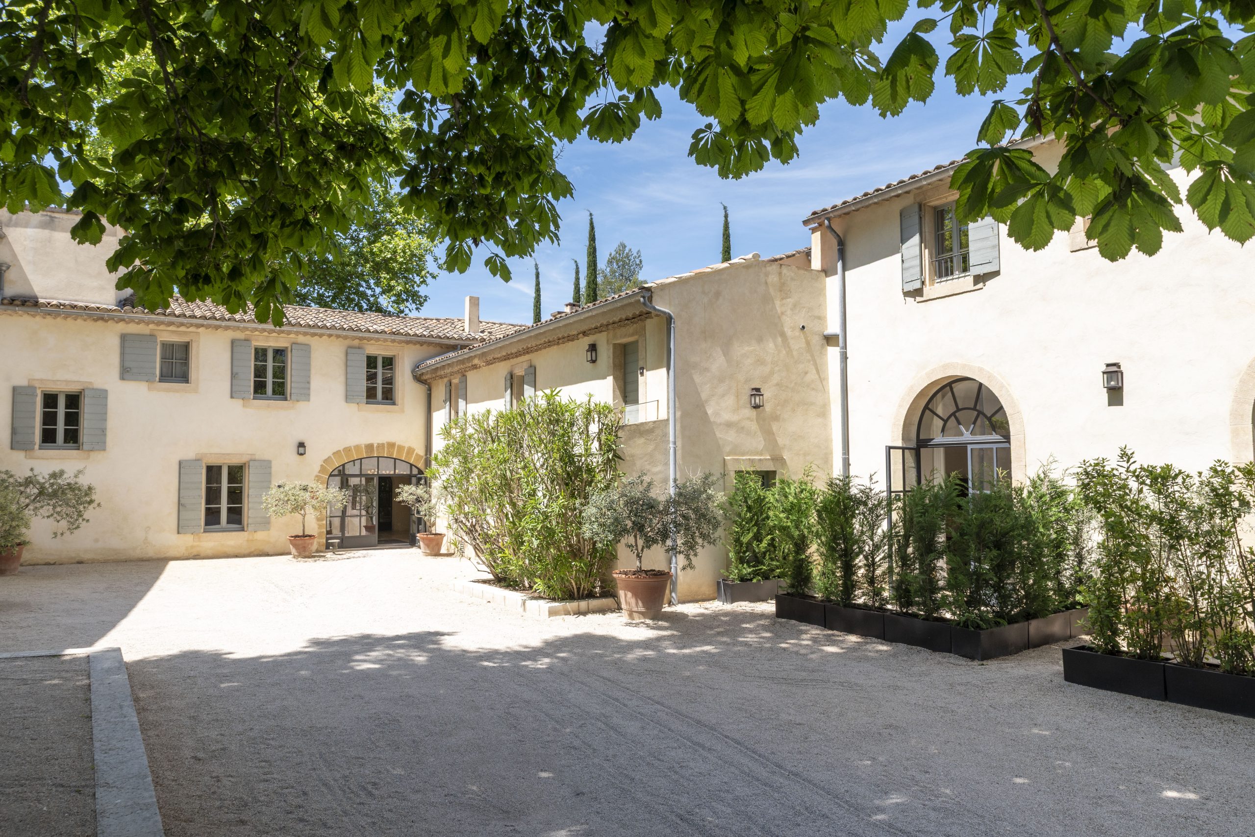 10 Domaine De Fontenille Hotel