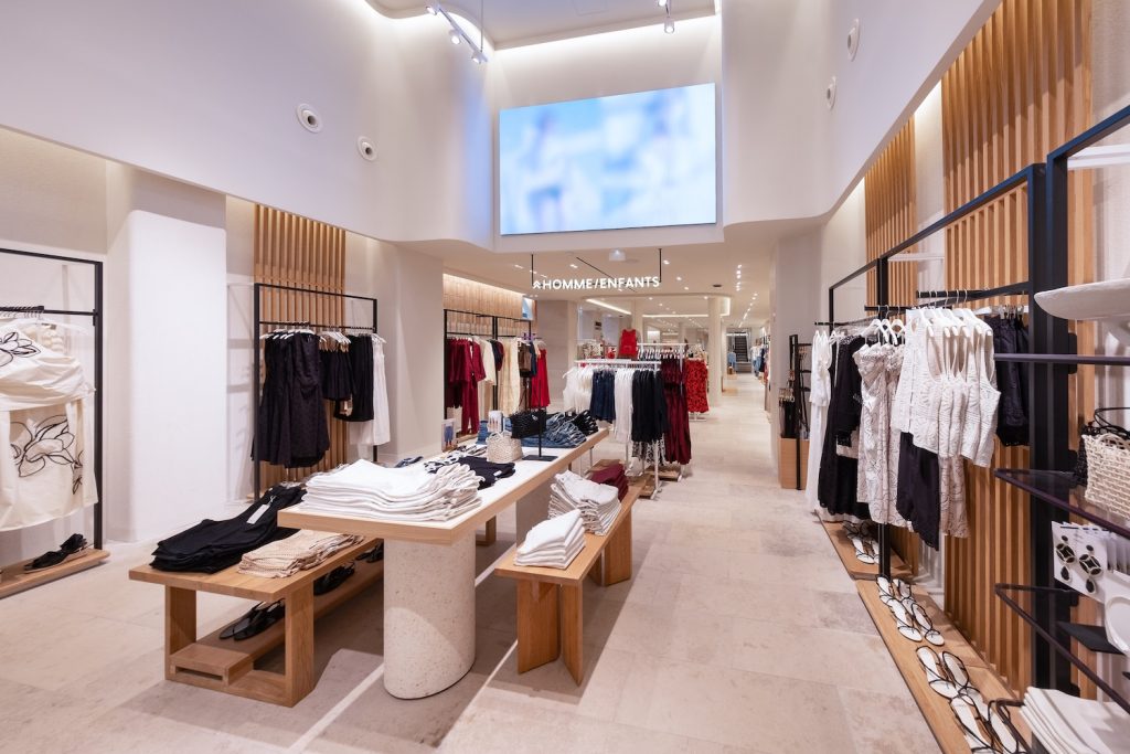 Aménagement retail du magasin Mango Opéra à Paris après transformation