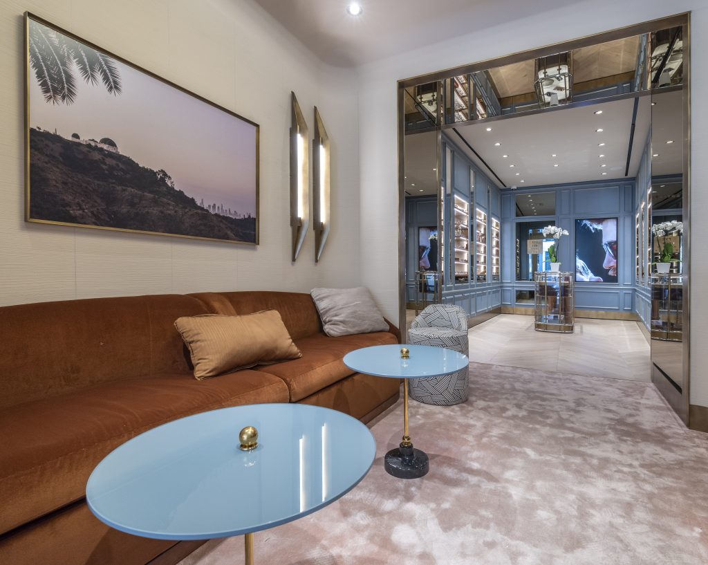 Perspective complémentaire de l’agencement intérieur Oliver Peoples à Paris