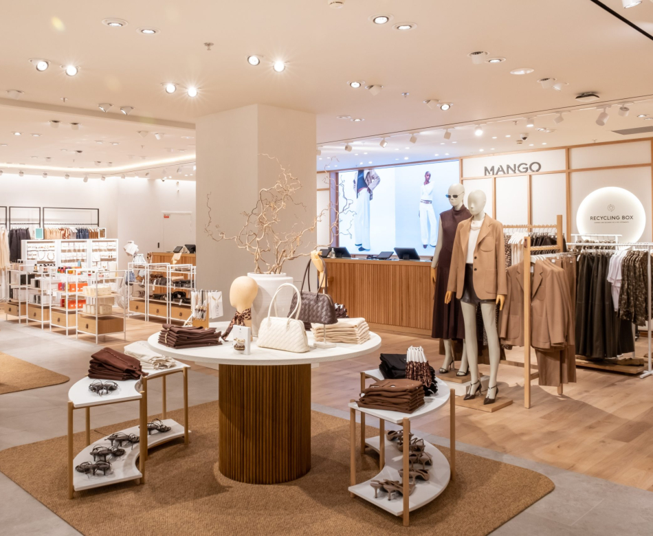 Mango La Defense Etageres