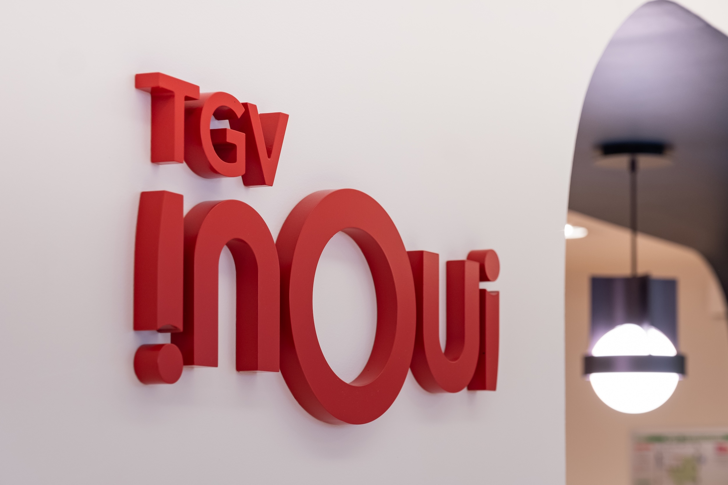 14 Grands Voyageurs Sncf Gare Est