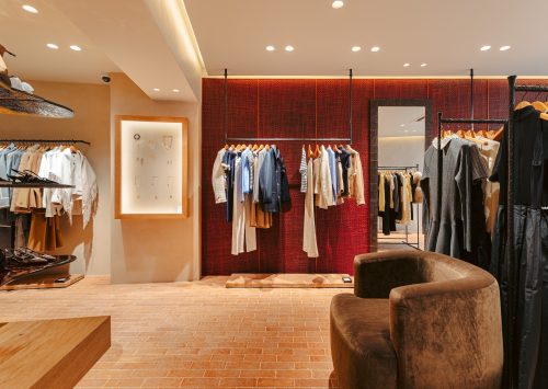 Boutique Maje à La Rochelle rénovée par L2A Agencement – vue d’ensemble