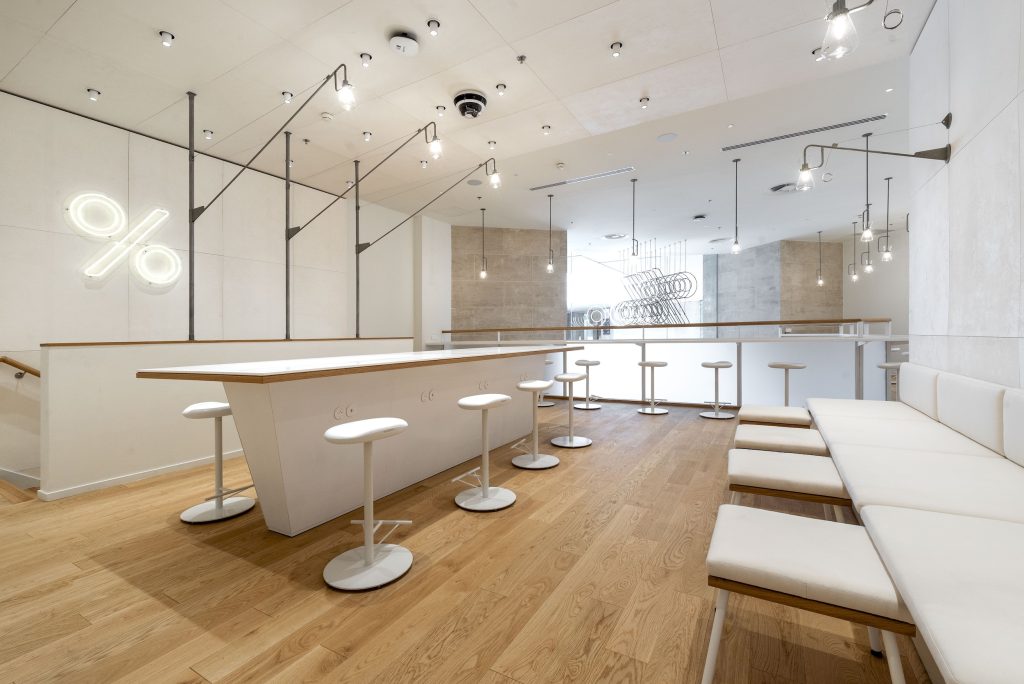 Réalisation Flagship Et Icônes Arabica Louvre L2a Agencement 040