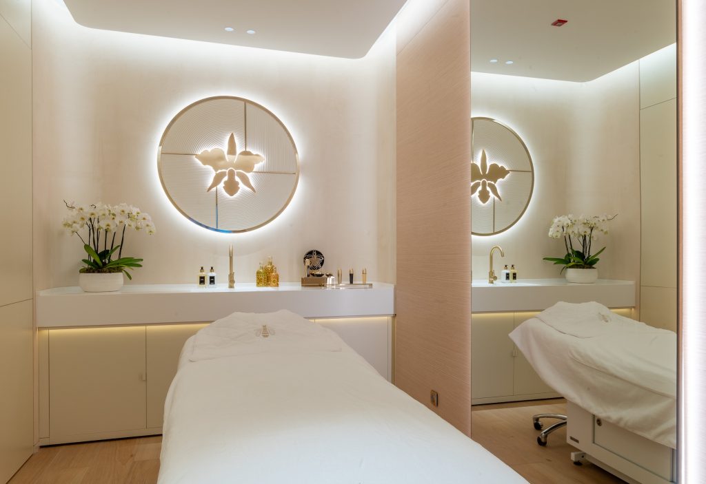 Realisation Premium Et Luxe Guerlain Cannes L2a Agencement 045