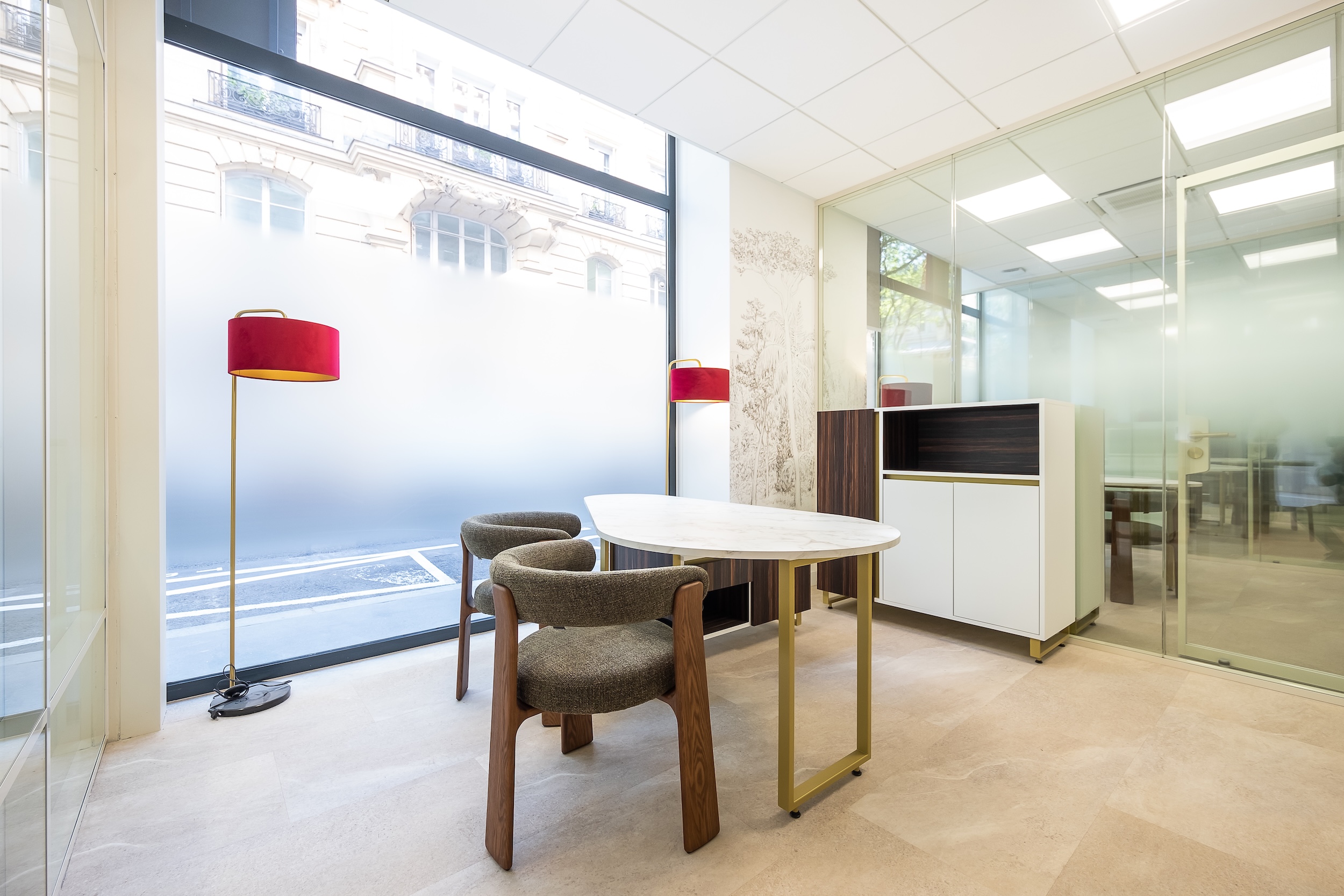 Bureau de conseil agence bancaire moderne Caisse d’Épargne Neuilly-sur-Seine design L2A Agencement