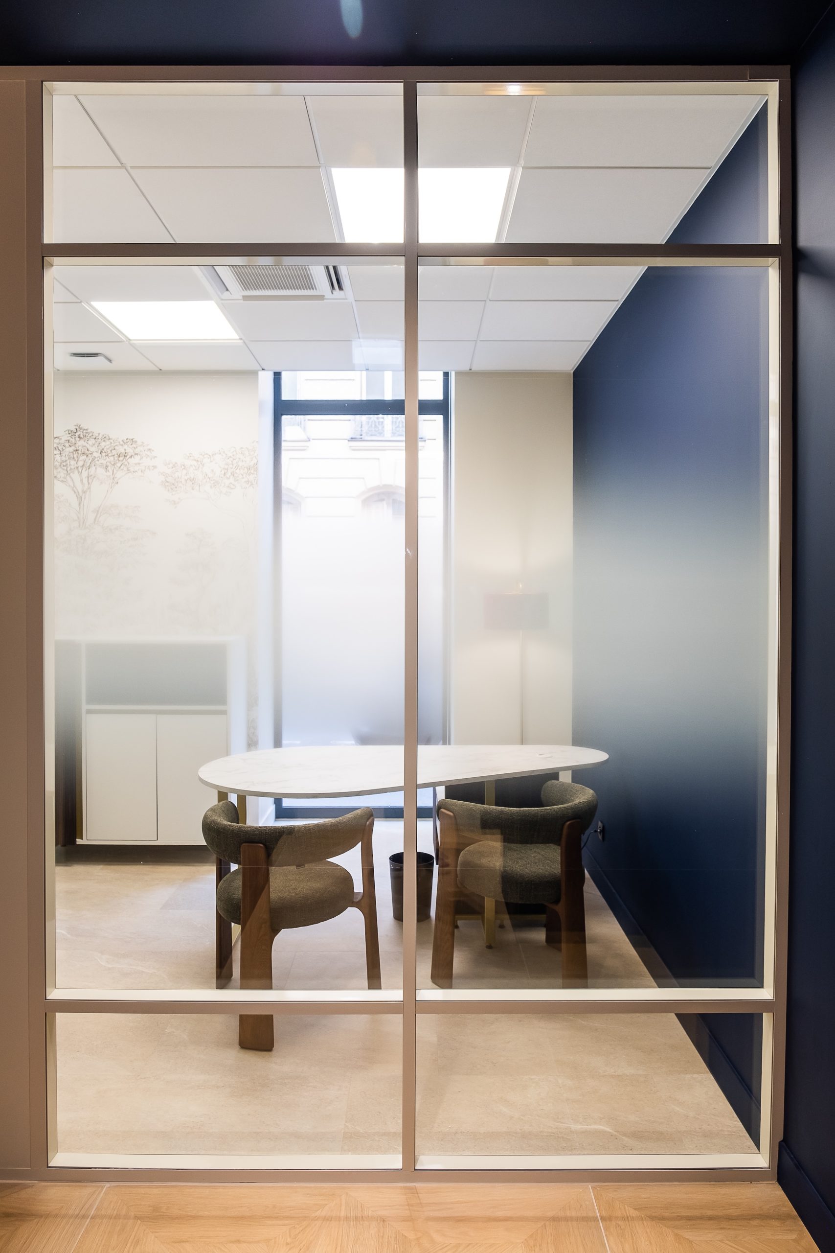 Zone de confidentialité bureau fermé agence bancaire Neuilly L2A Agencement