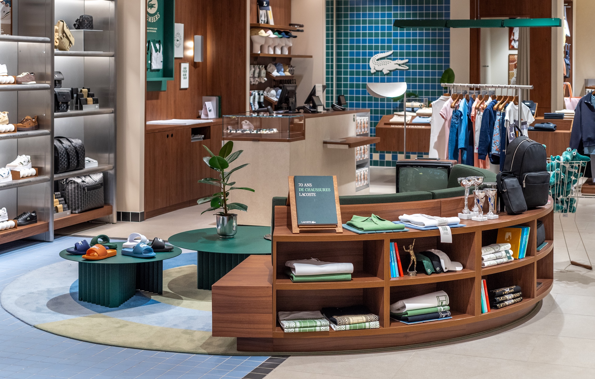 Realisation Lacoste Nice L2a Agencement 11