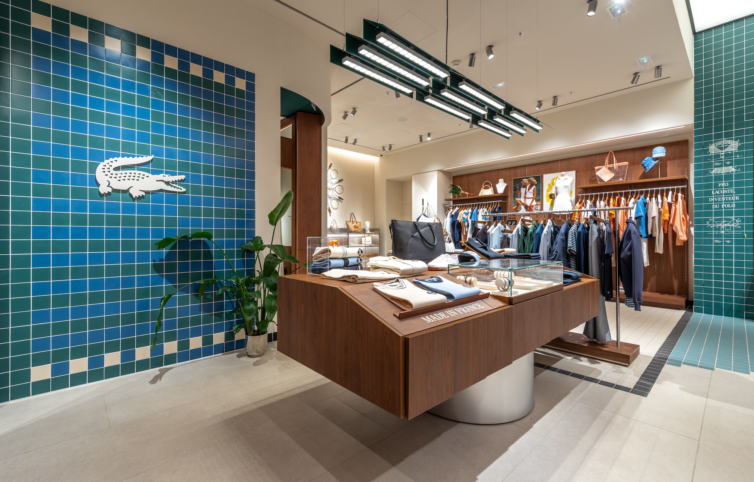 Realisation Lacoste Nice L2a Agencement 14