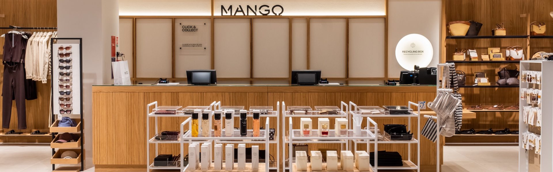 Mobilier retail sur mesure fabriqué et installé par L2A Agencement pour la boutique Mango