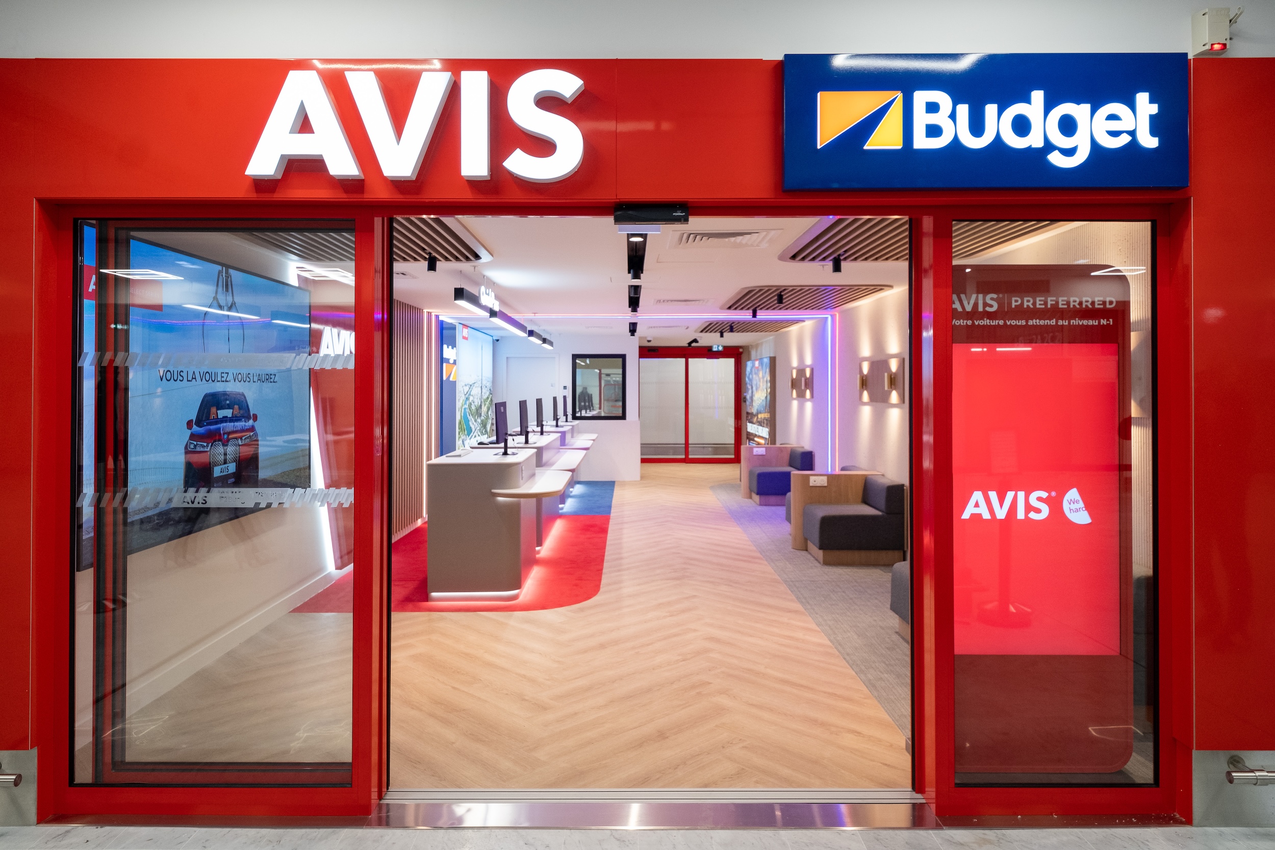 3 Agencement Flagship Avis Adp