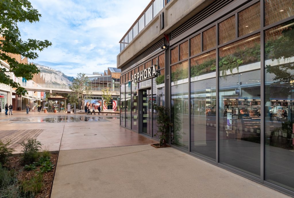 Façade Sephora dans une galerie commerciale